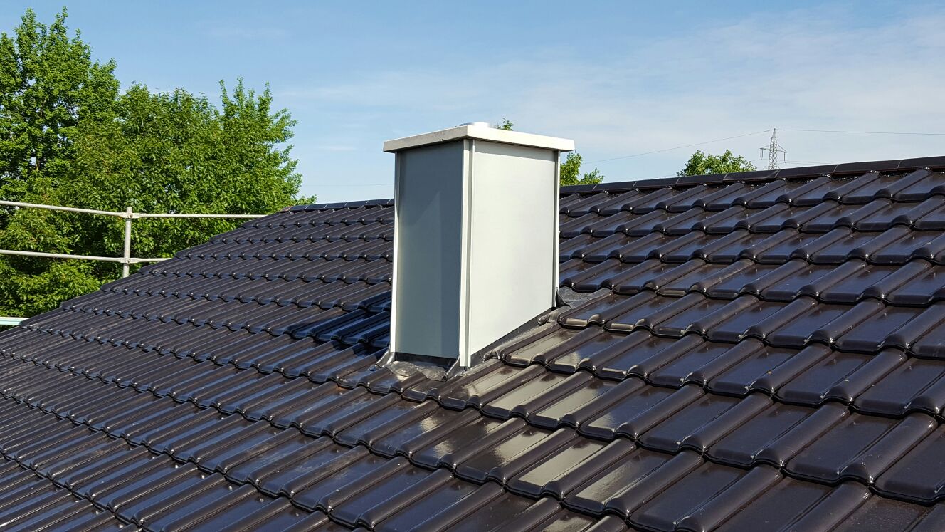 Steildach-Neueindeckung mit Tonziegeln