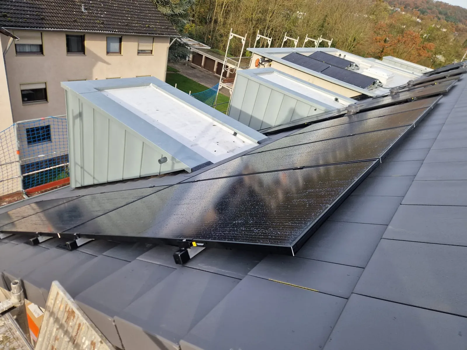 Photovoltaik-Montage Steildach